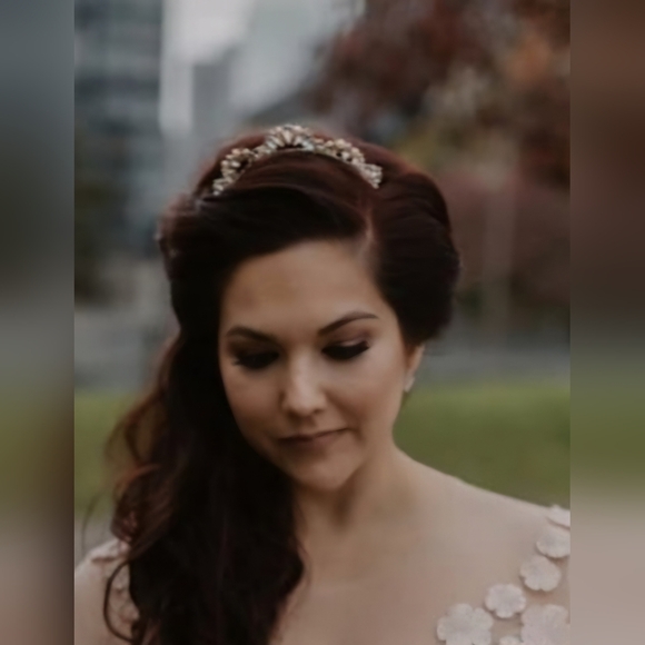 Emma Katzka Lia tiara, gold and blush - Picture 12 of 12